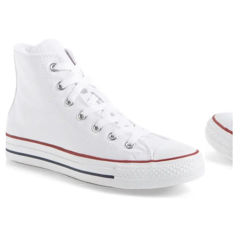 Chuck Taylor High Top Allstar. Size 7.5